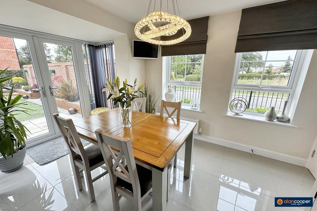 Additional image 8 of Flower Garden Drive, St James Gate, Weddington, Nuneaton, CV10 0FW