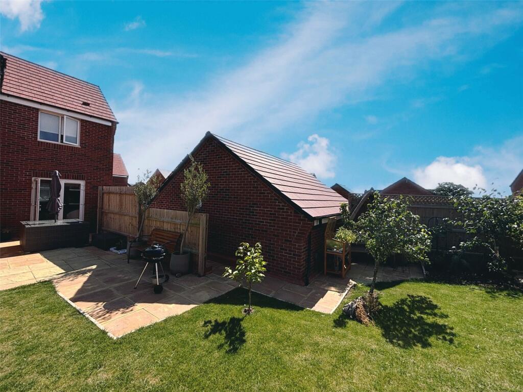 Additional image 15 of Barnett Drive, Hampton Magna, Warwick, Warwickshire, CV35