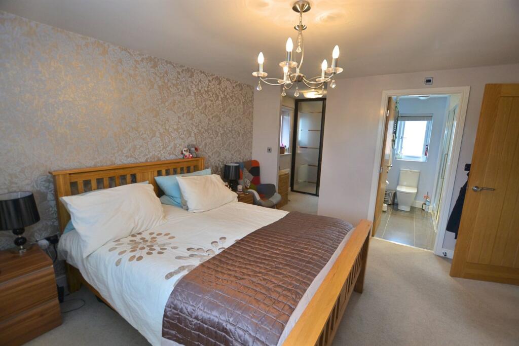 Additional image 14 of Holmes Chapel Road, Somerford