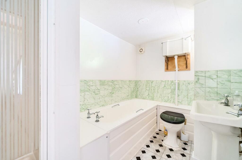 Additional image 7 of Clifton Road, Rugby, CV21