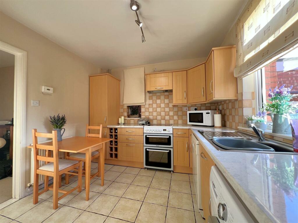 Additional image 22 of All Saints Road, Warwick