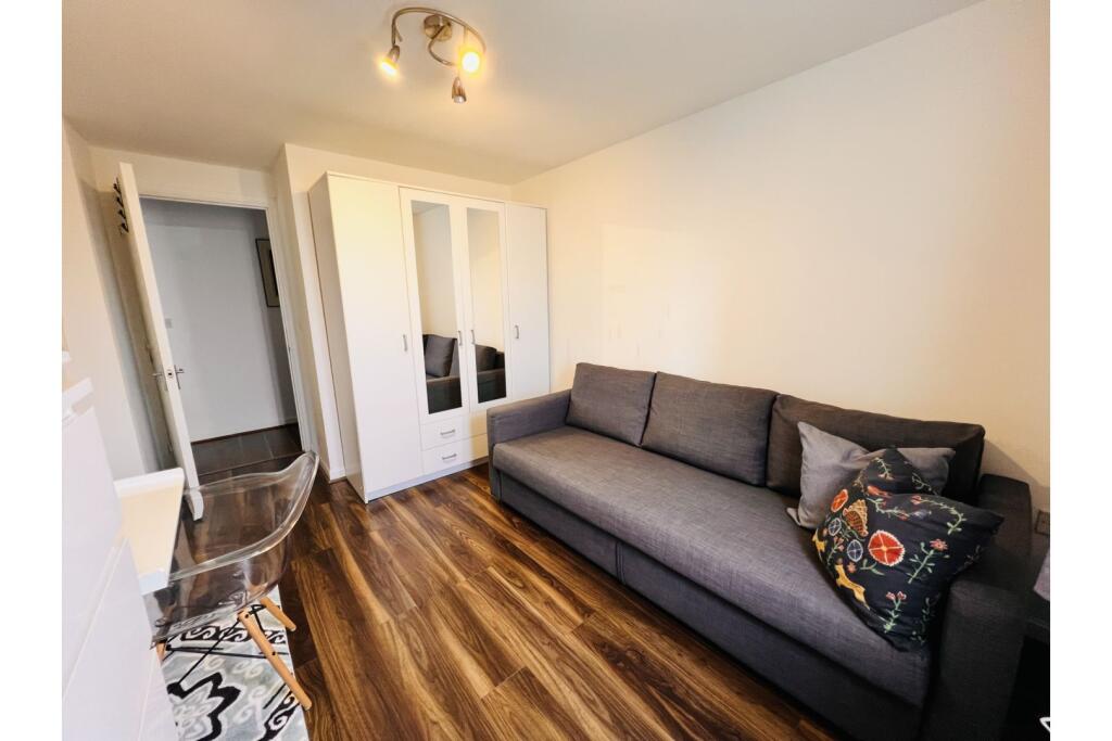 Additional image 11 of Macarthur Close, Erith, DA8