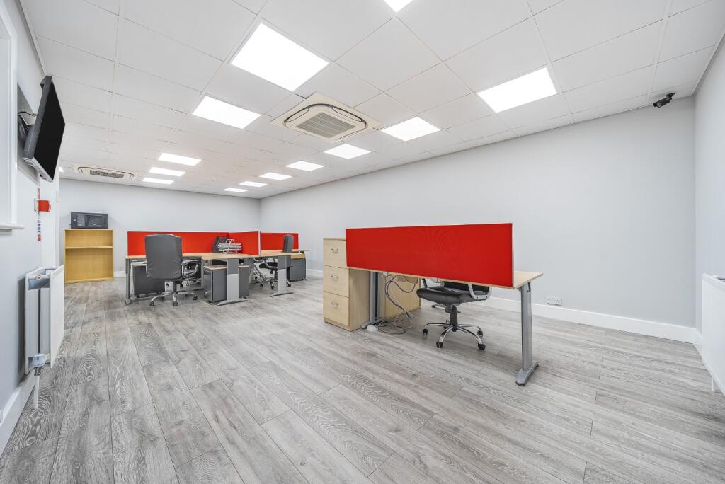 Additional image 5 of Oyo Business Units, Crabtree Manorway North, Belvedere, Kent, DA17