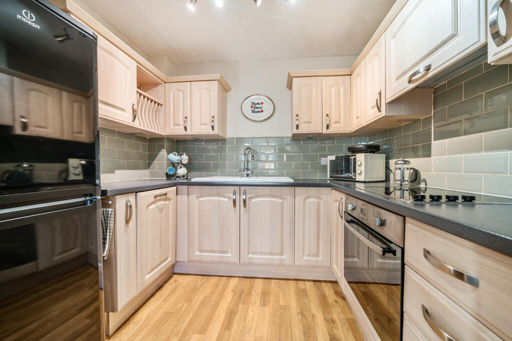 Mayplace Road East, Bexleyheath, DA7 6DJ