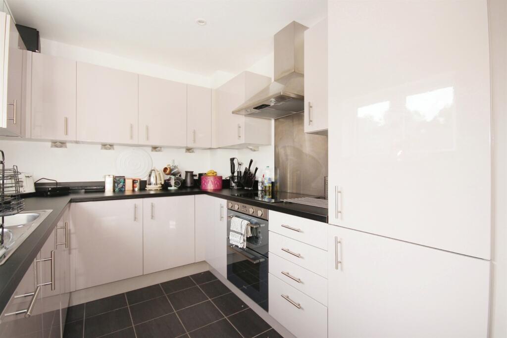 Additional image 4 of Tatler Close, WARWICK