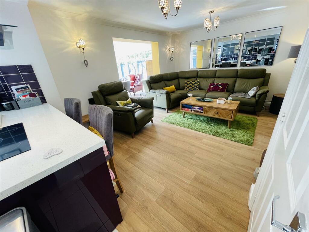 Additional image 14 of Campbell Close, Galley Common