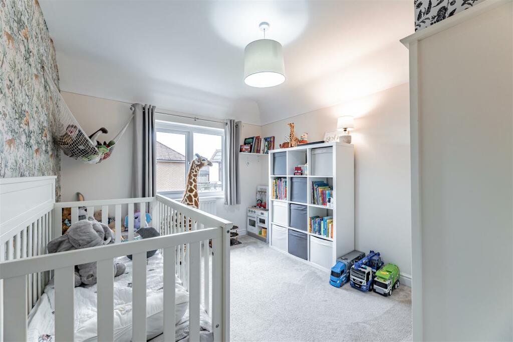 Additional image 23 of Immaculate detached Redrow property on prized cul-de-sac