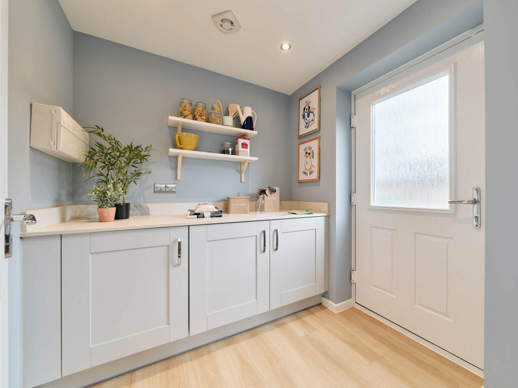 Additional image 4 of Glasshouse Lane,
Kenilworth,
Warwickshire
CV82AJ