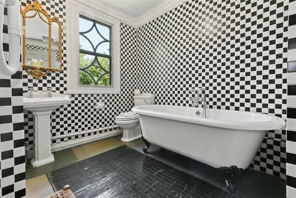 Additional image 23 of Derbyshire Country House, Nr Matlock