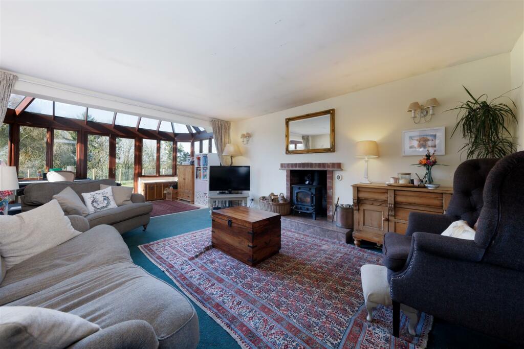 Additional image 18 of Banbury Road, Ladbroke, Southam