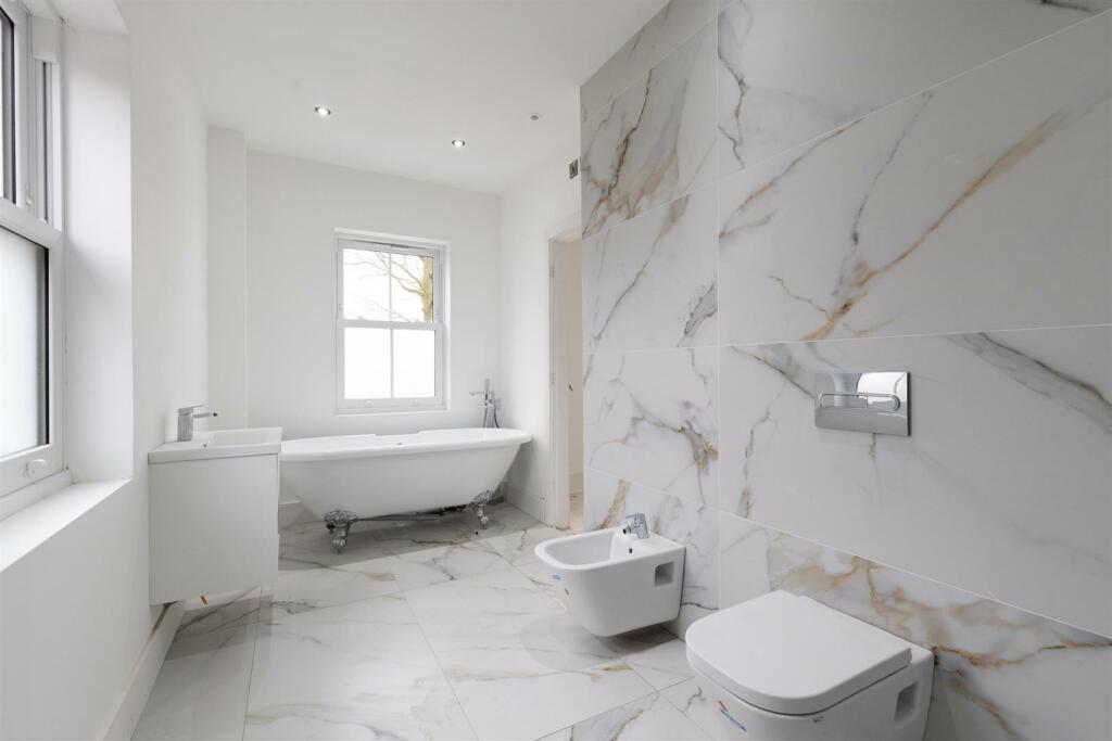 Additional image 28 of OPEN DAY: SATURDAY 15 FEBRUARY BETWEEN 10AM - 1PM. 3 The Mayfair, Audlem Road, Woore