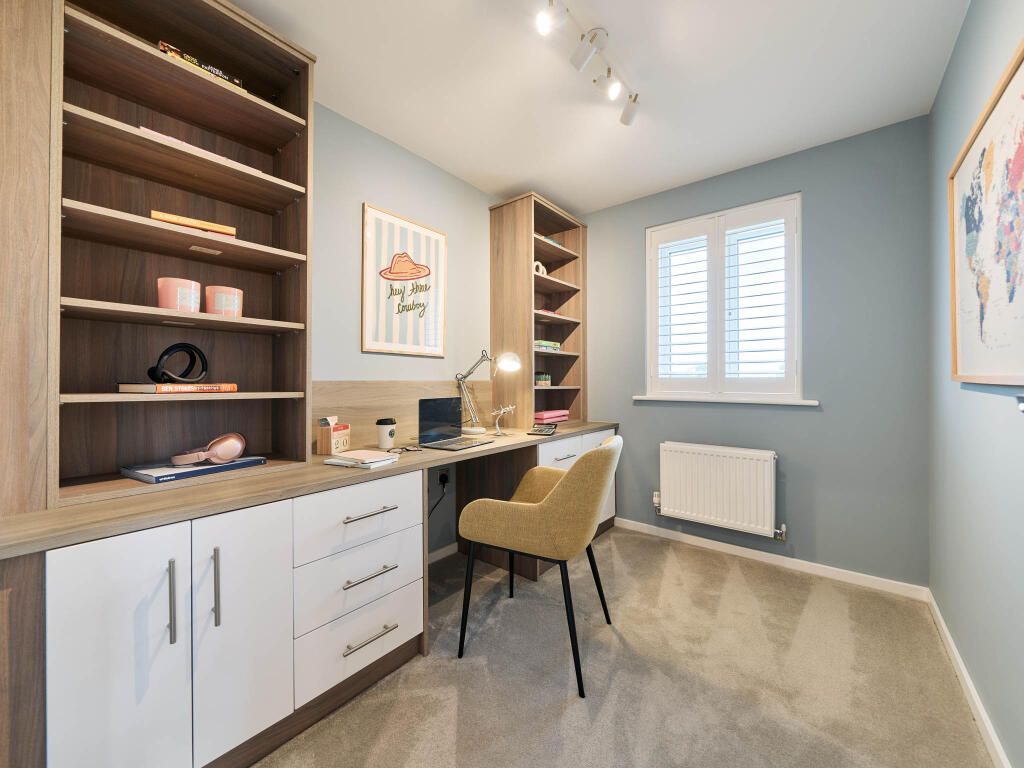 Additional image 14 of Glasshouse Lane,
Kenilworth,
Warwickshire
CV82AJ