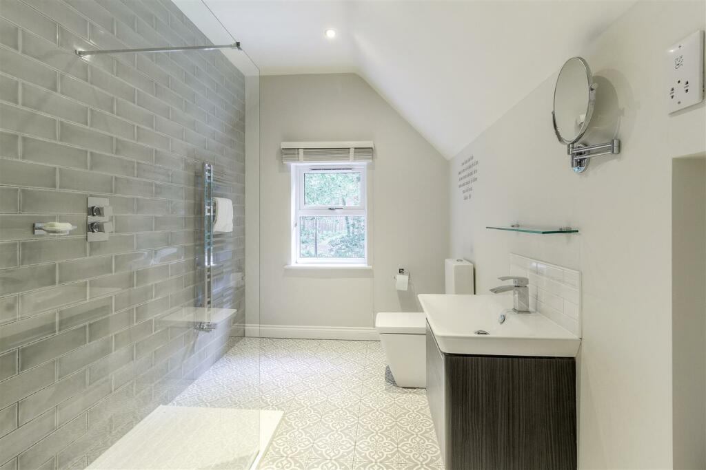 Additional image 18 of Monks Park Lane, Mancetter, CV9