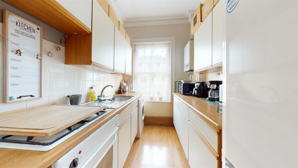 Additional image 3 of Overcliffe, Gravesend, DA11