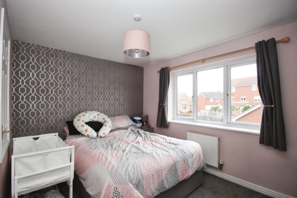 Additional image 6 of Swan Meadow, Warwick