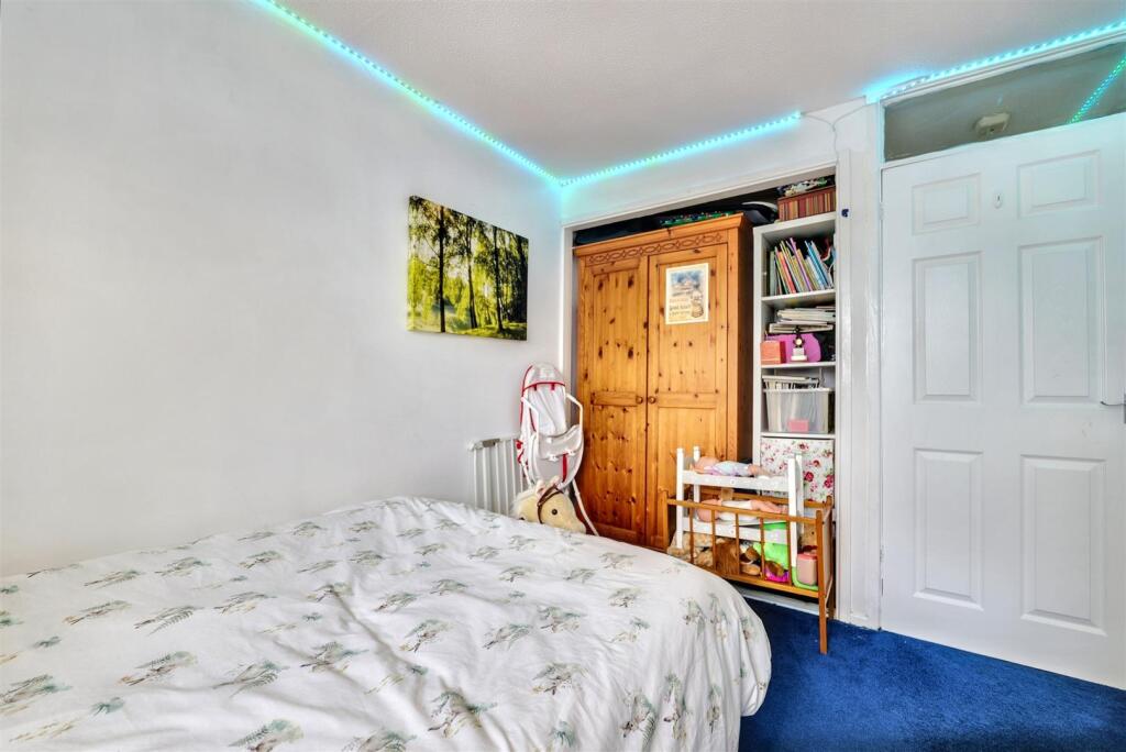 Additional image 15 of Claremont Close, Bulkington