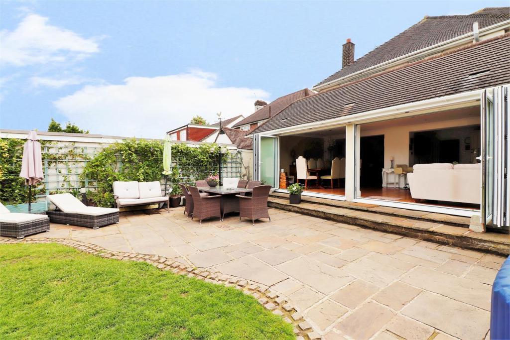 Additional image 29 of Shepherds Lane, Dartford