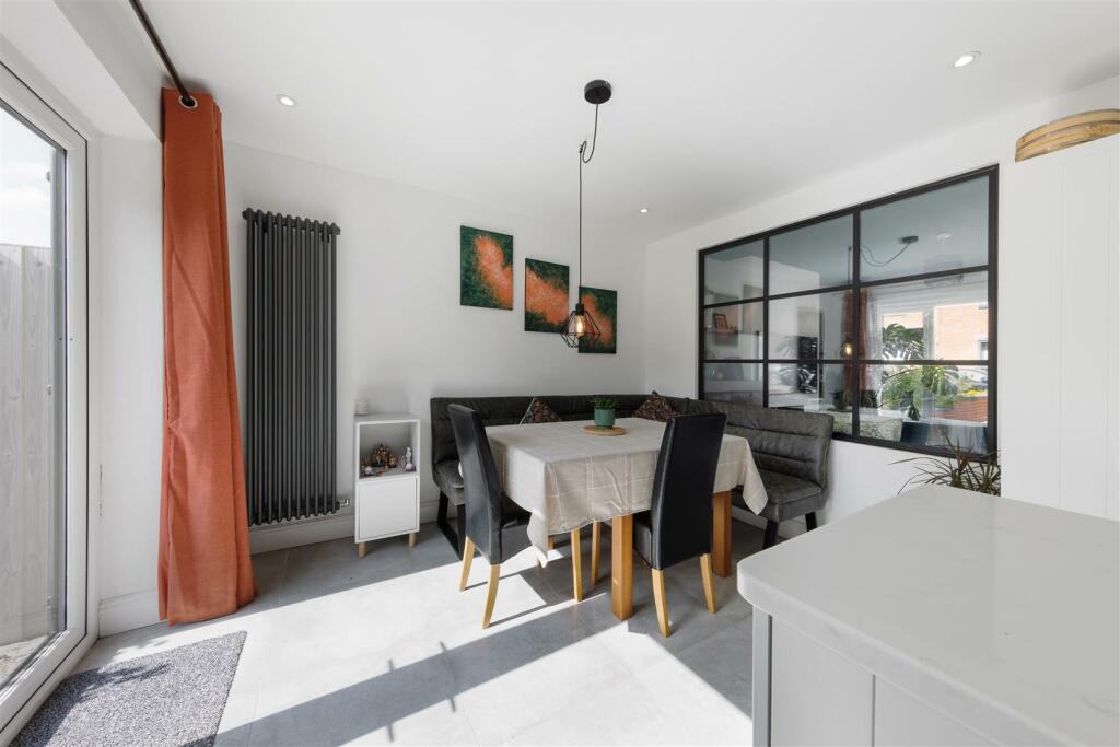 Additional image 7 of High View Road, Leamington Spa