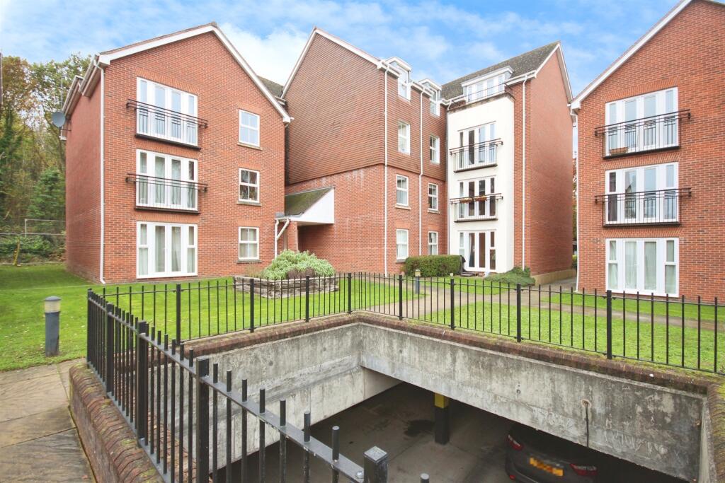 Additional image 5 of Birch Meadow Close, Warwick