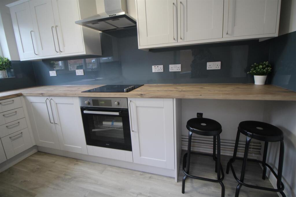 Additional image 12 of Ensuite 5, Craven Street, Chapelfields, Coventry, CV5 8DU