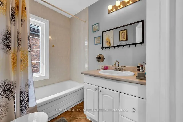 Additional image 21 of 161 Oak Ave