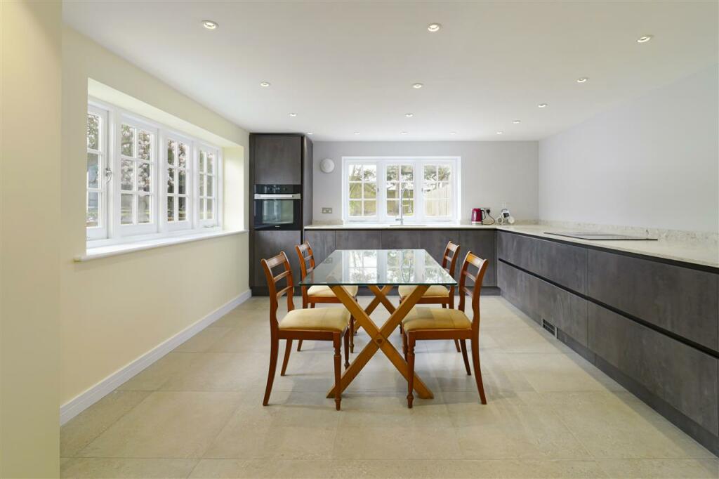 Additional image 22 of High Street, Wingham