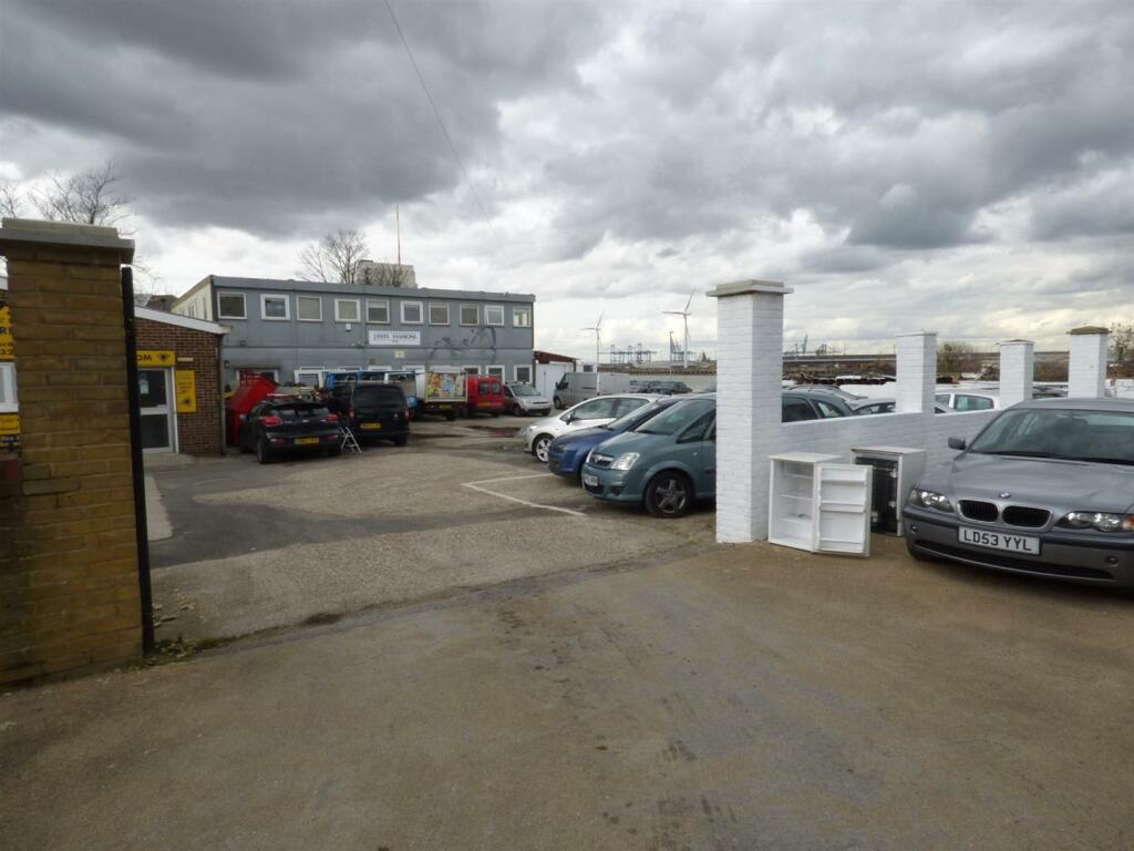 Additional image 6 of Burch Road, Northfleet, Gravesend