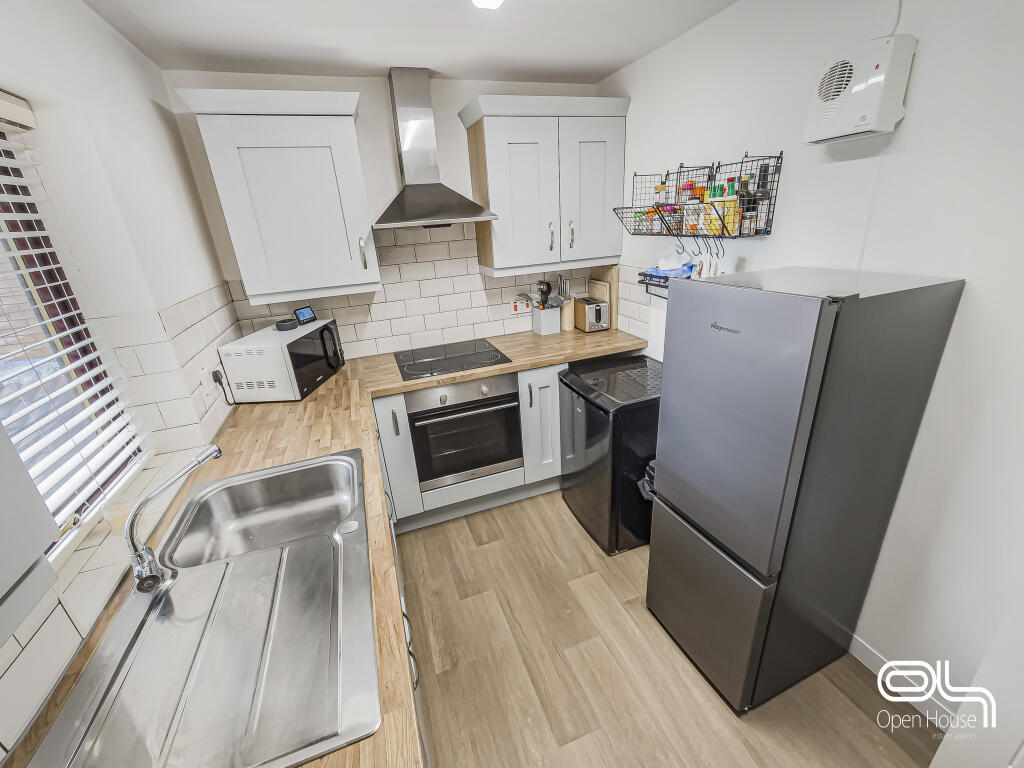 Additional image 6 of Flat 8, Willow Court, Civic Way, Swadlincote DE11 0BW