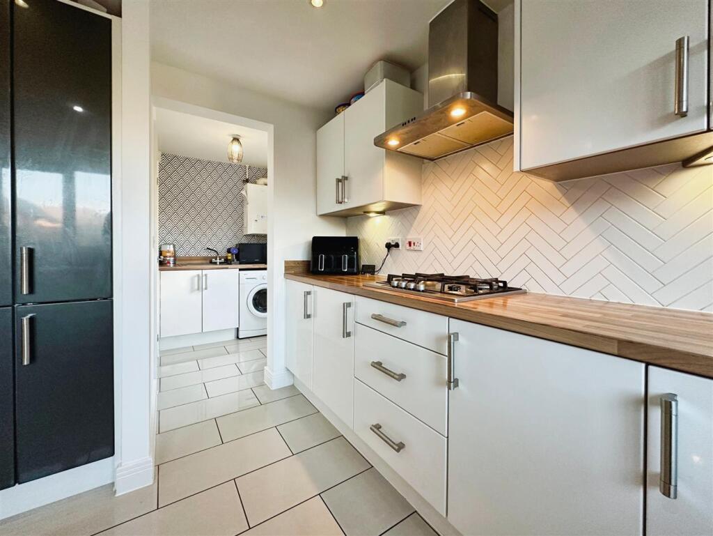 Additional image 40 of Emerson Close, Warwick