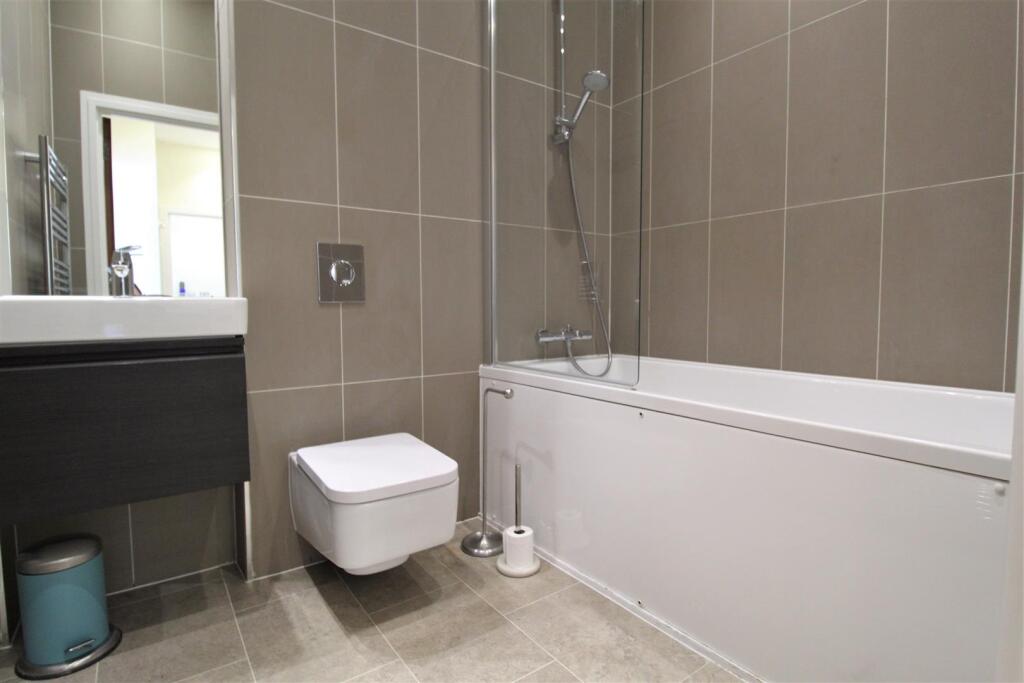 Additional image 4 of Clarendon Avenue, Leamington Spa