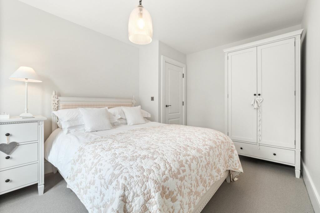 Additional image 17 of The Cedars on the Warwickshire Golf Course Estate in Leek Wootton, Kenilworth