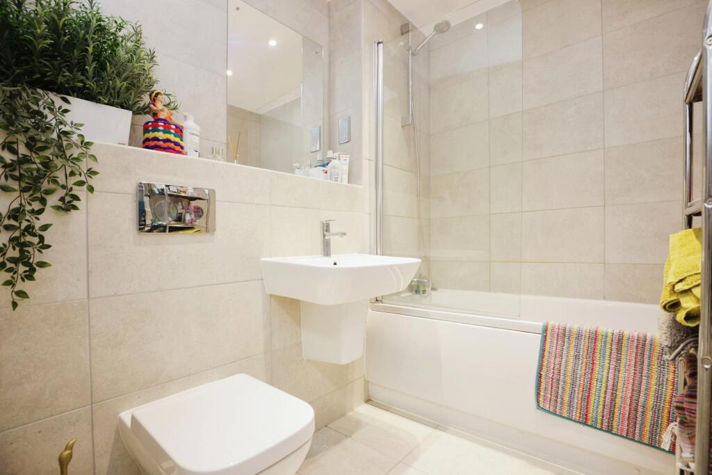 Additional image 17 of Andrews Close, Warwick, CV34