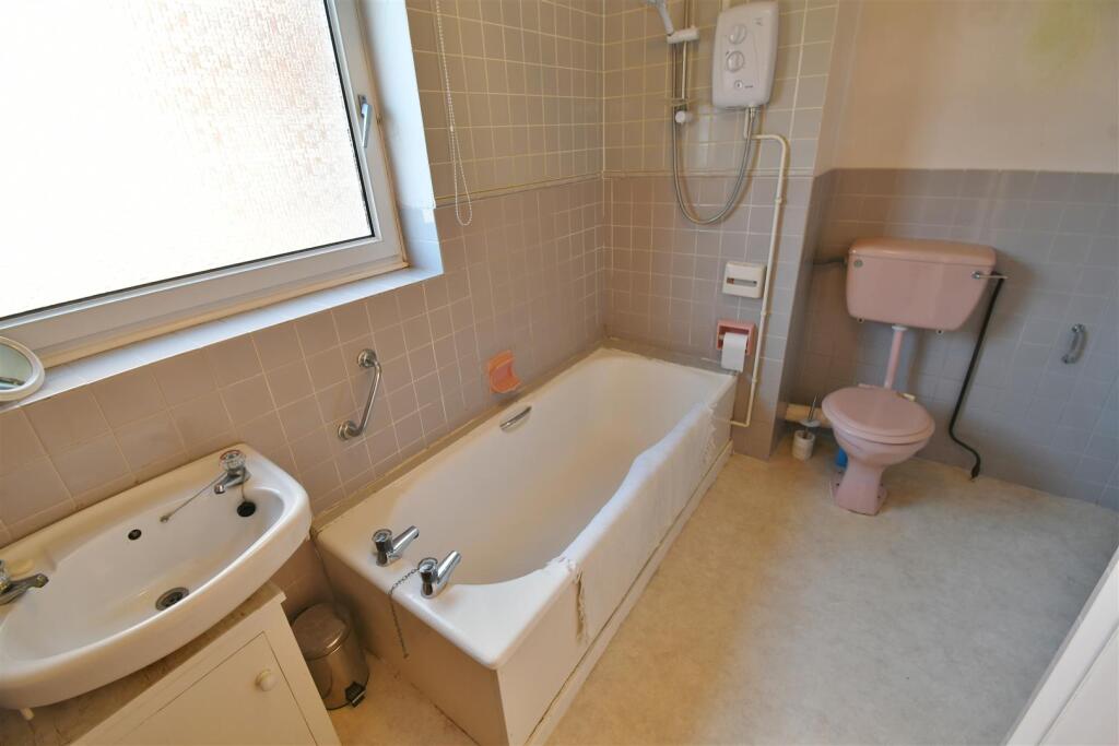 Additional image 6 of Avenue Road, Leamington Spa