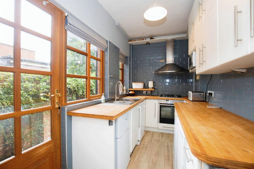 Additional image 3 of Henry Street, Kenilworth