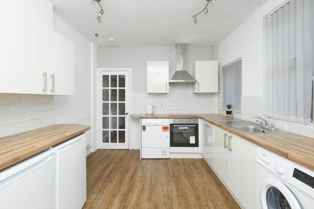 Additional image 14 of Stepping Lane