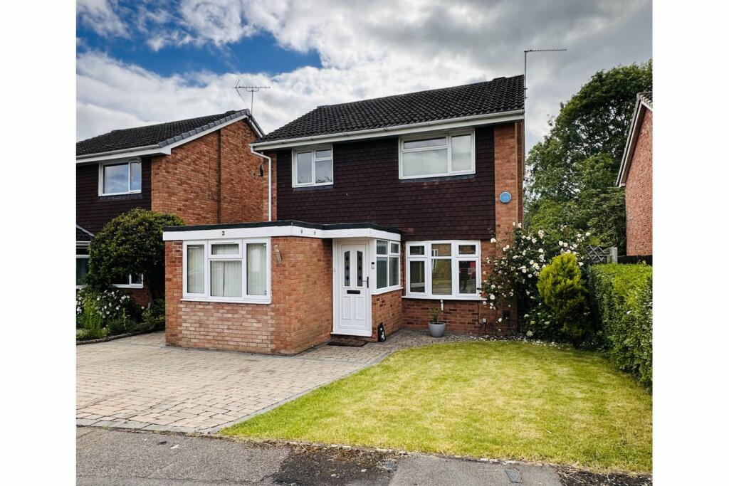 Primary image of Dennett Close, Woodloes Park, Warwick, CV34