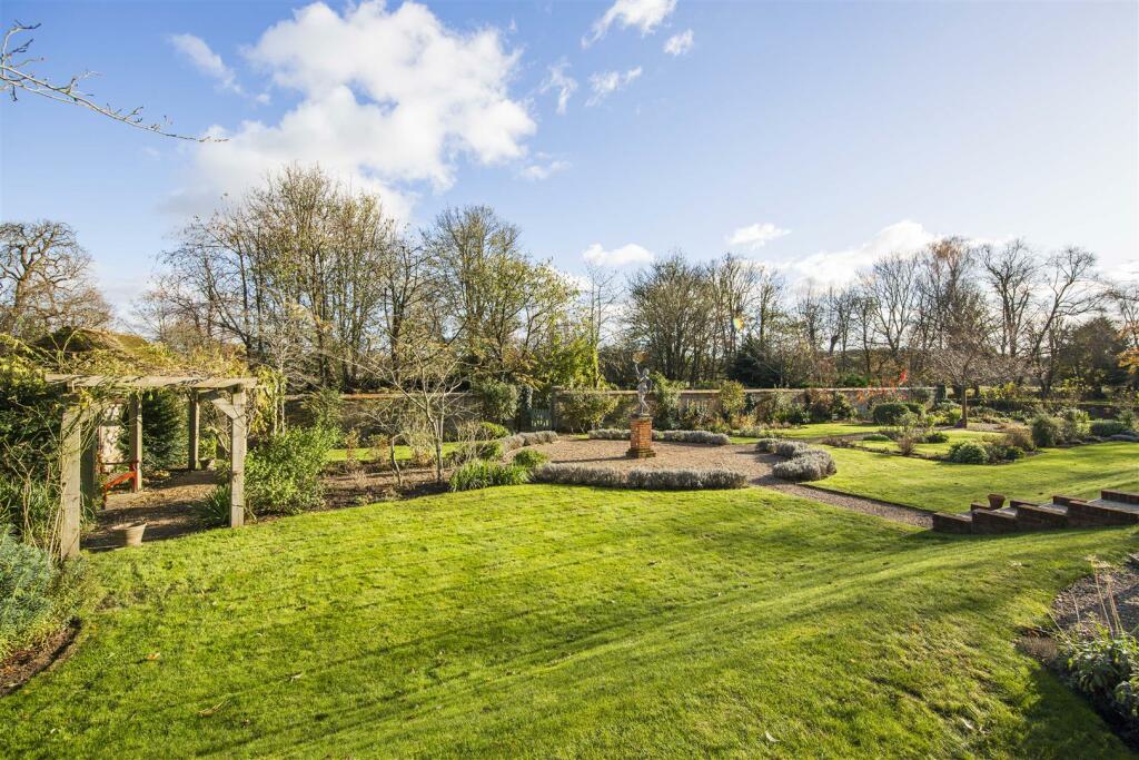 Additional image 14 of 1 Tollgate Yard High Street, Farningham, DA4 0DP