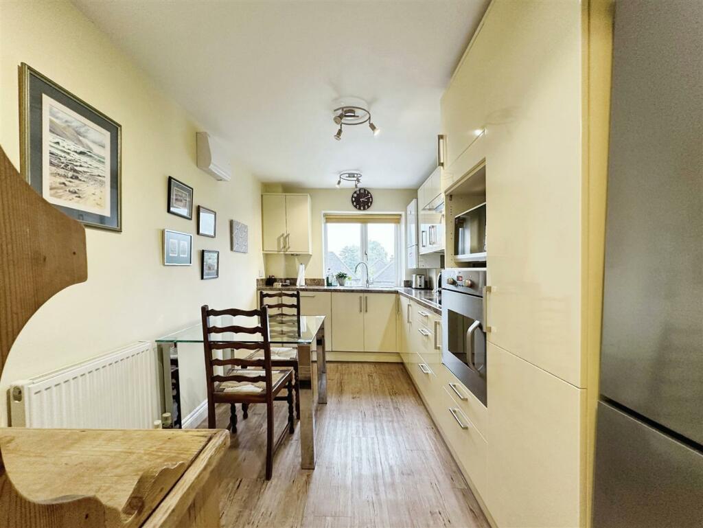 Additional image 4 of Russell Terrace, Leamington Spa