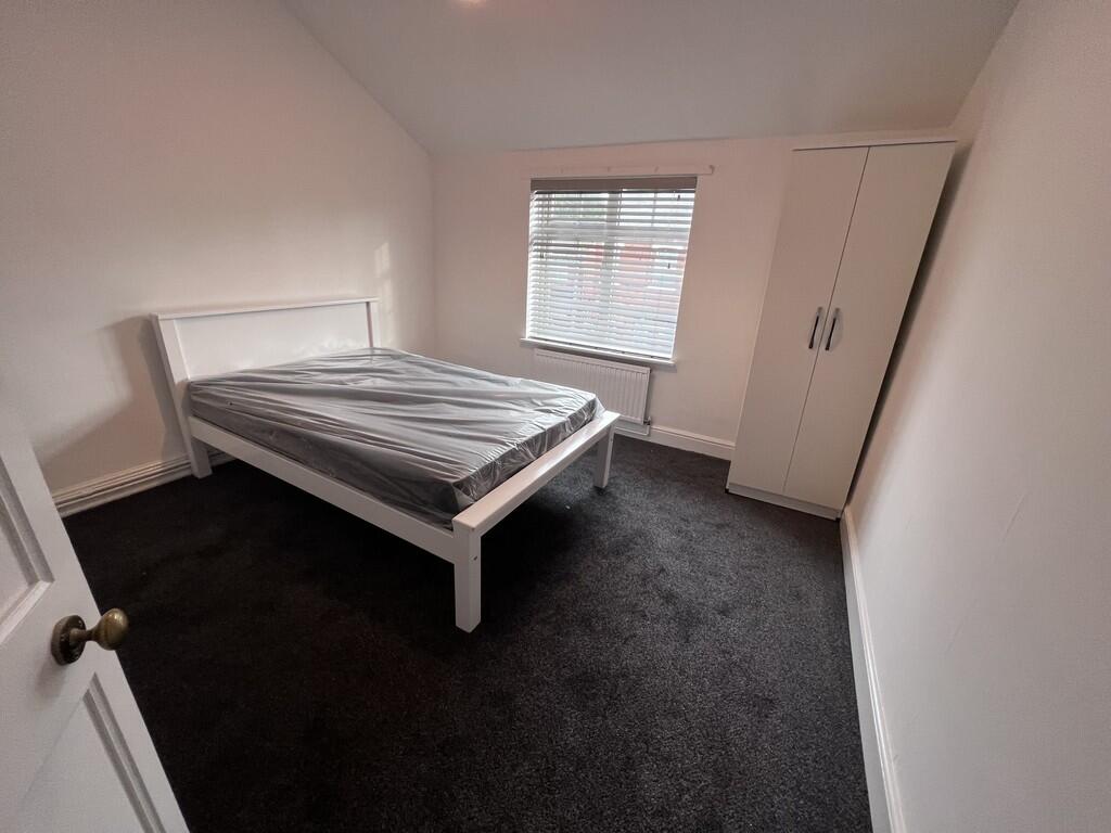 Additional image 7 of Henry Street, Kenilworth