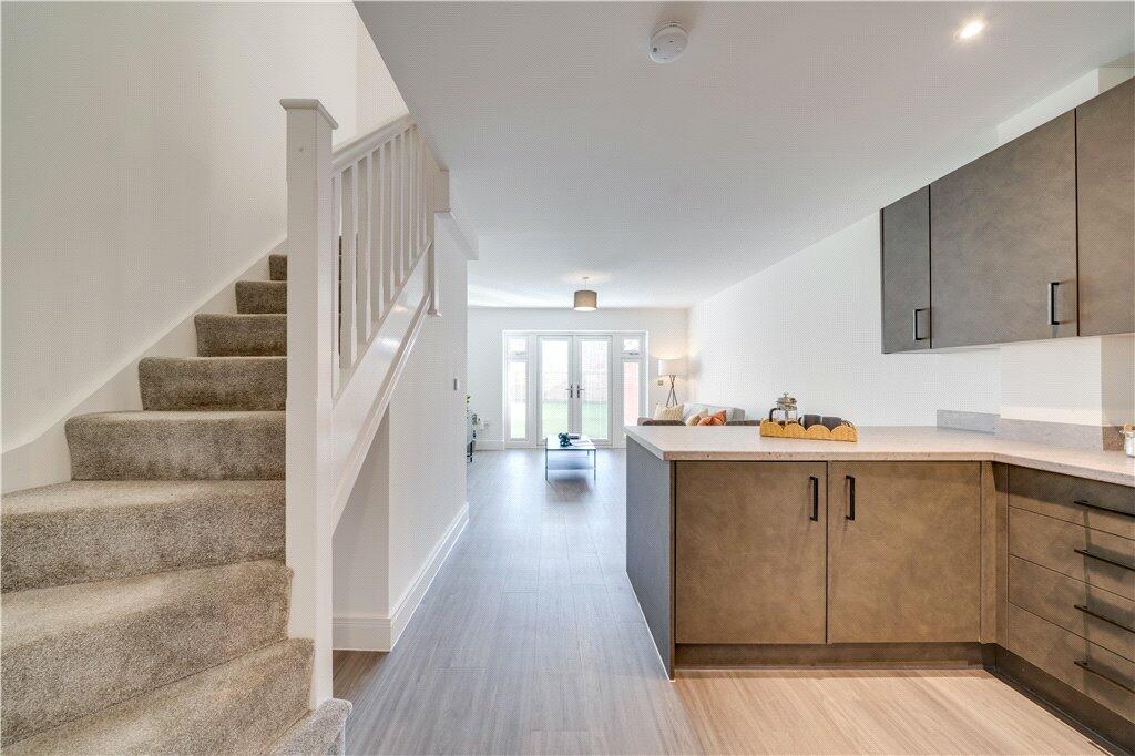 Additional image 3 of Devis Drive, Kenilworth, Warwickshire