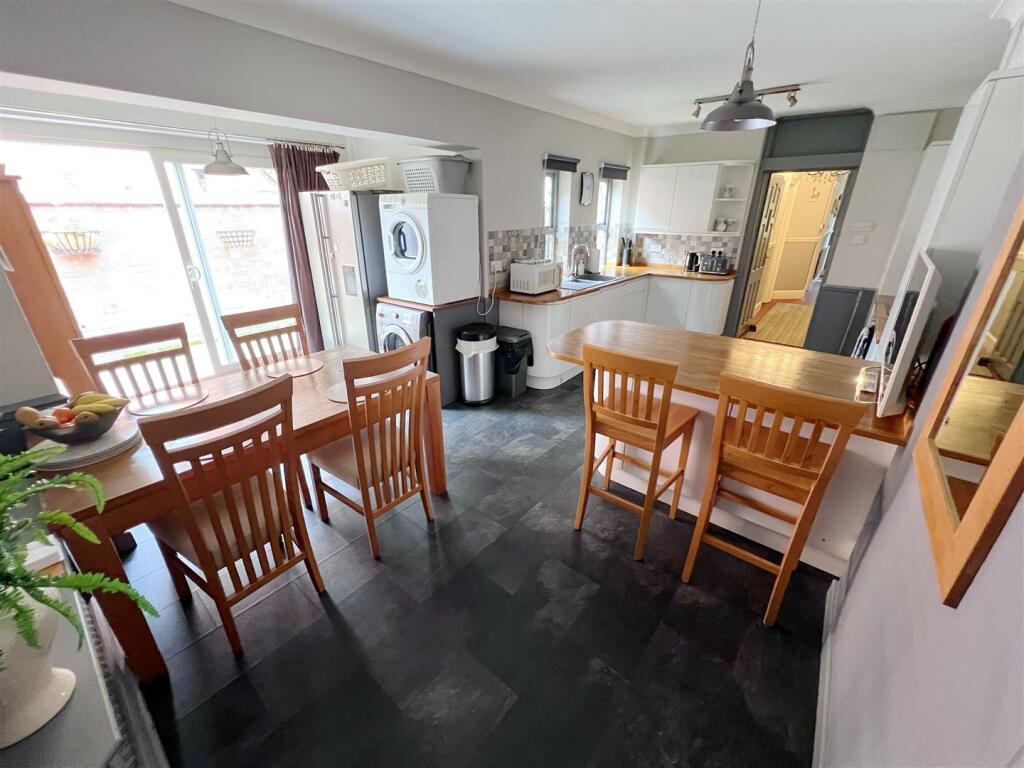 Additional image 4 of 38, Grove Road, Stratford-upon-Avon