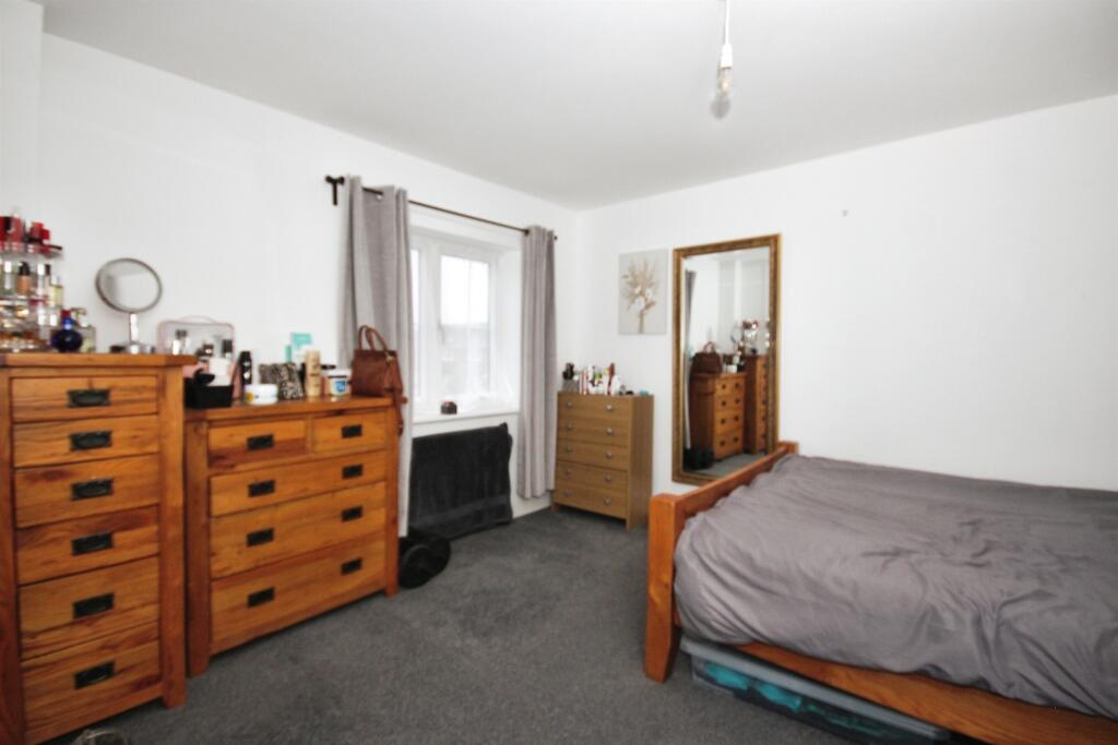 Additional image 5 of Foster Drive, Radford Semele, Leamington Spa