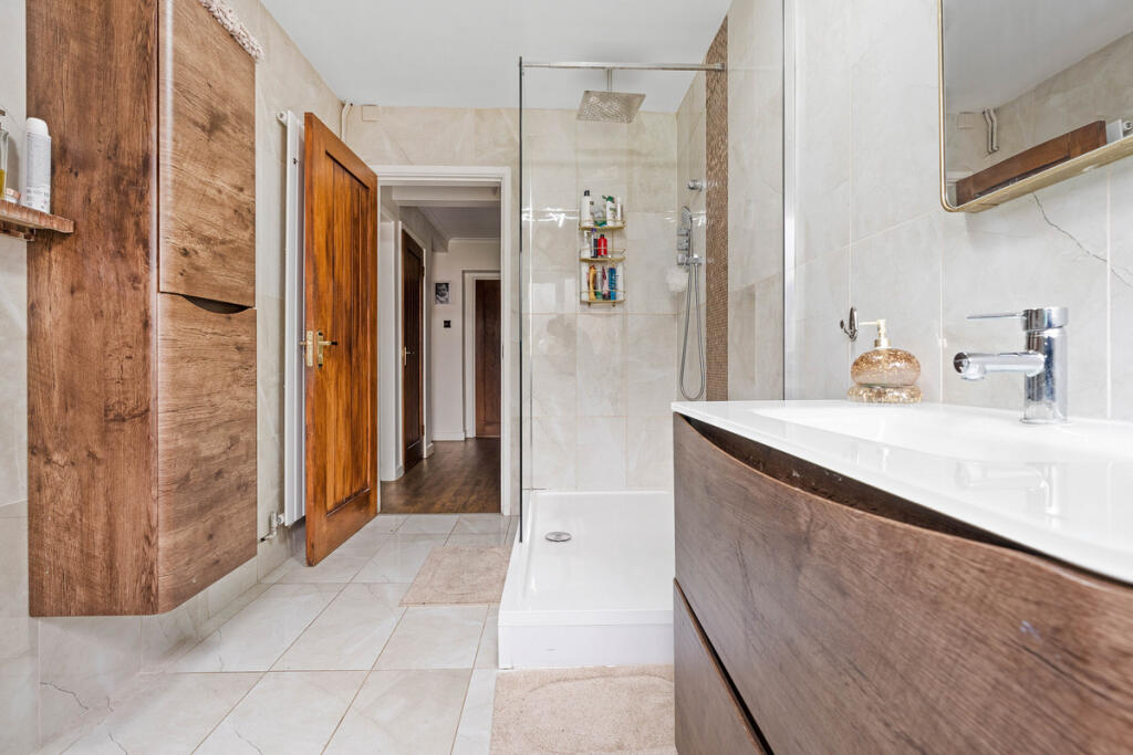 Additional image 21 of Birmingham Road, Stratford-upon-Avon, CV37