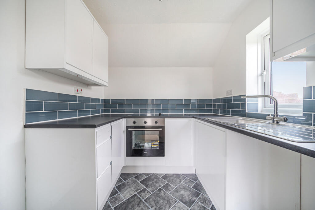 Additional image 3 of Frobisher Road, Erith