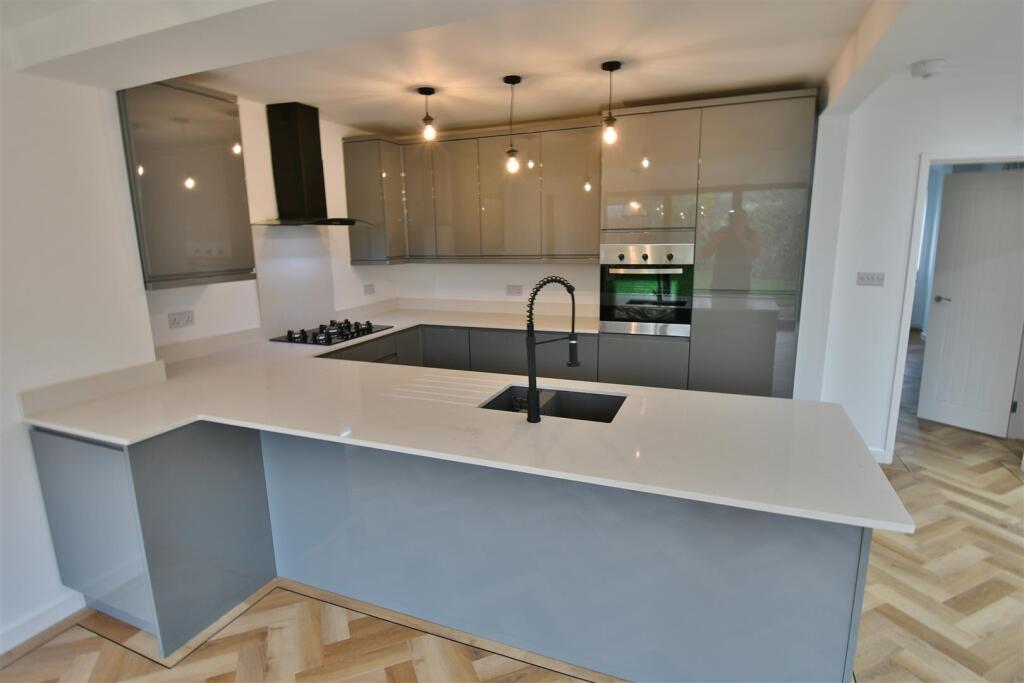 Additional image 5 of St. Nicholas Road, Radford Semele, Leamington Spa