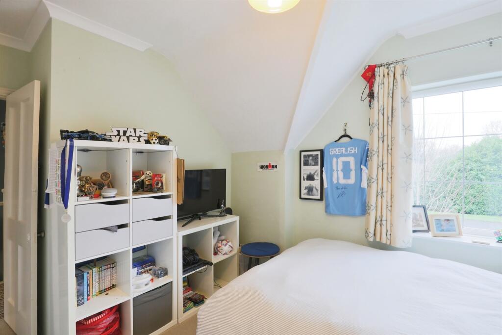 Additional image 13 of Warwick Road, Wellesbourne, Warwick