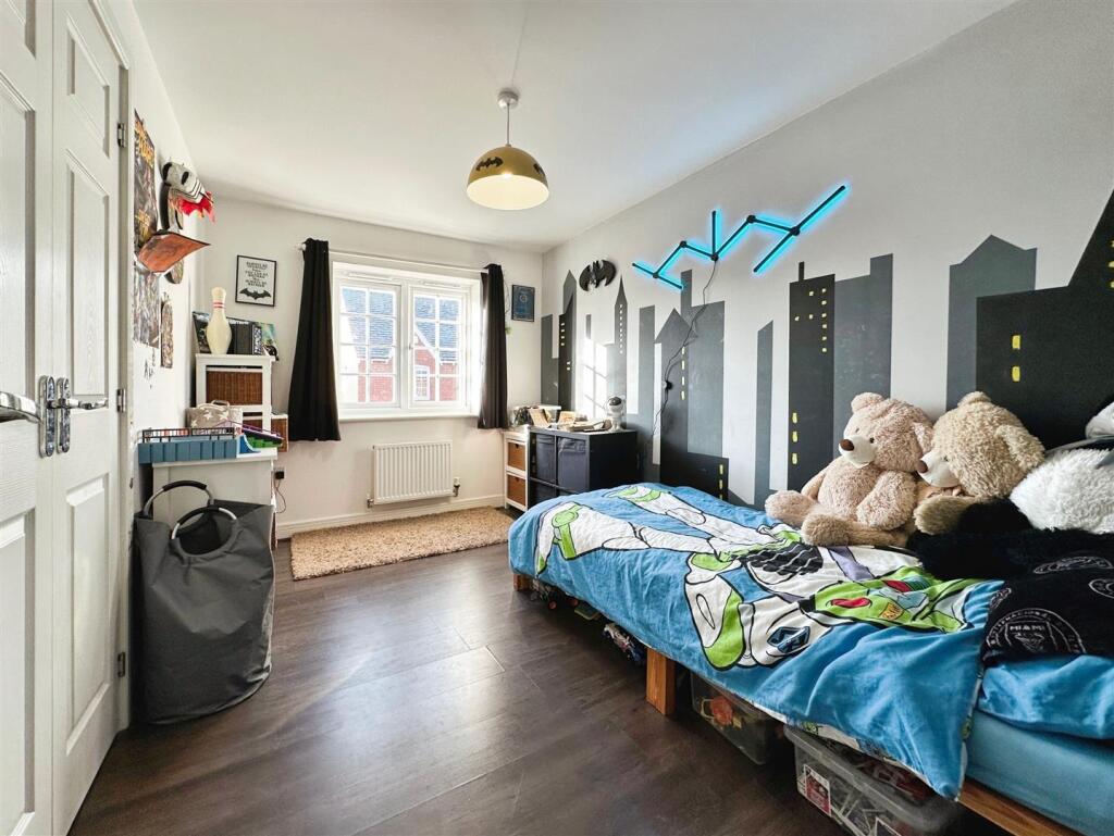 Additional image 36 of Emerson Close, Warwick