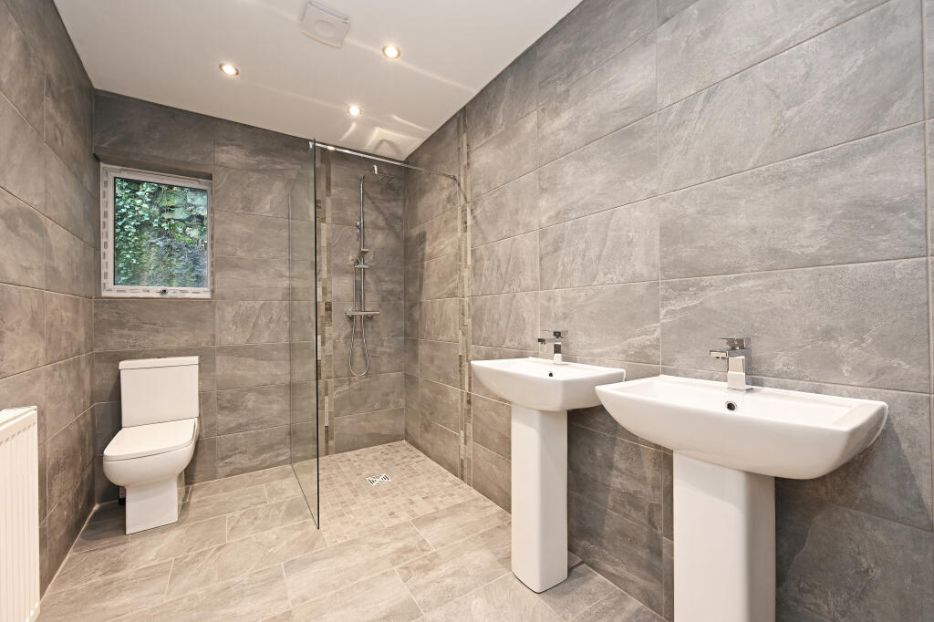 Additional image 8 of 156 South Parade, Matlock Bath, Matlock DE4 3NR