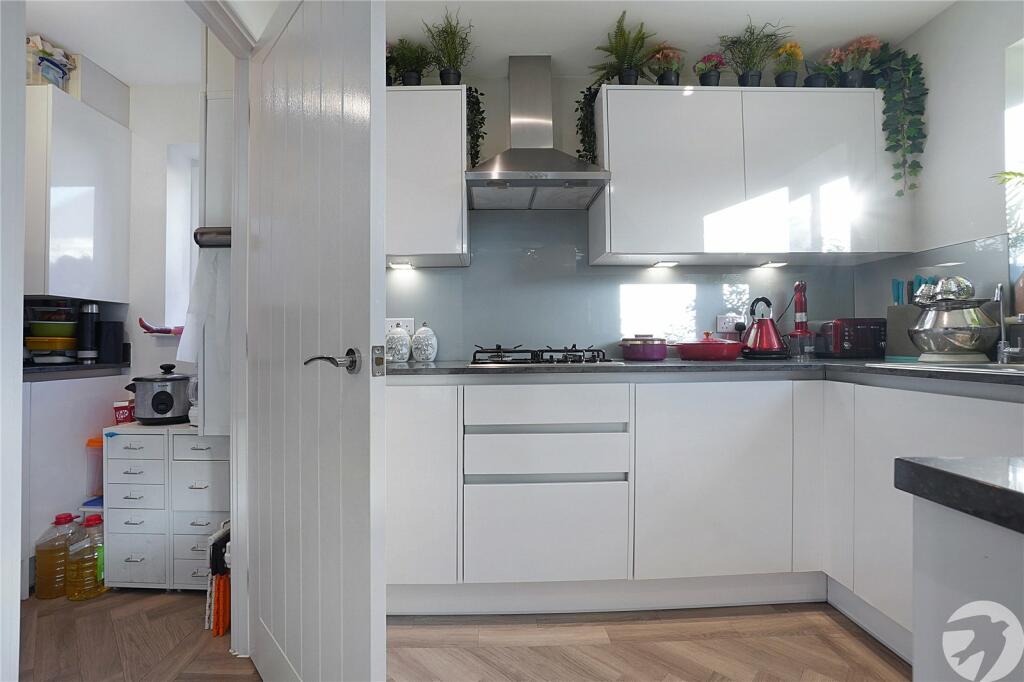 Additional image 31 of Everard Road, Greenhithe, Kent, DA9
