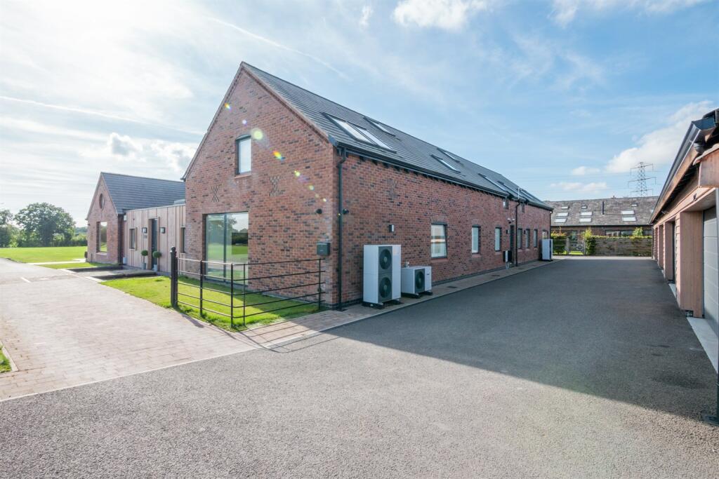 Additional image 57 of Drakelow Gorse Farm, Yatehouse Lane, Byley